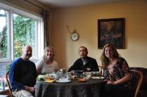 Café da manhã na casa do Len e da Irmi, em Chilliwack, interior da British Columbia. oeste do Canadá